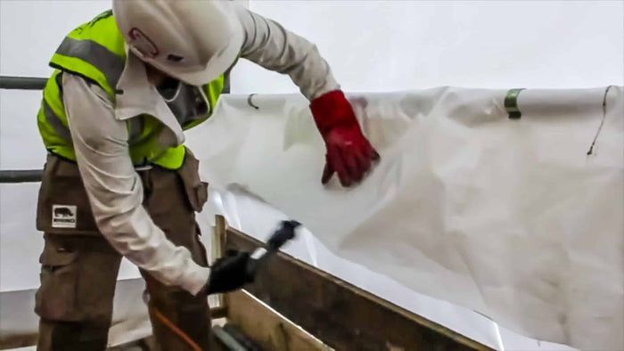 How Do I Make Horizontal Joins Between Sheets of Scaffold Shrink Wrap?