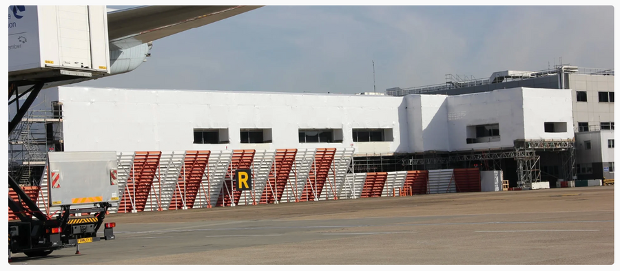 Scaffold Shrink Wrap vs Traditional Sheeting: Which Is Right for Your Project?