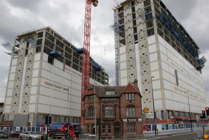 Branded Construction Screens for Manchester Residential Block