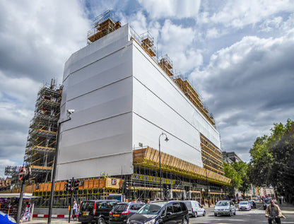 Commercial building scaffold encapsulated with Rhino Shrink Wrap 7m × 15m 300ST shrink wrap during refurbishment